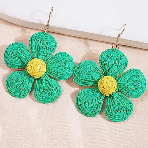3" Green Raffia Flowers Oversized Statement Earrings Big Bold Wicker Flowers New - Picture 2 of 2